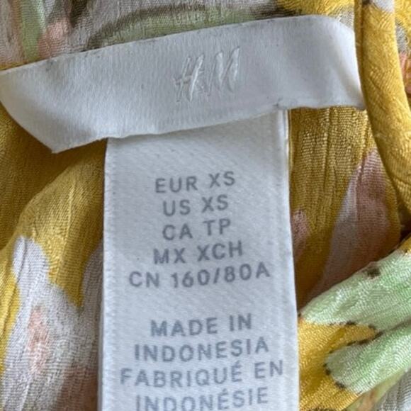 H&M Yellow Floral Square Neck Short Sleeve Open Tie Back Blouse Crop Top Size XS - Picture 4 of 5